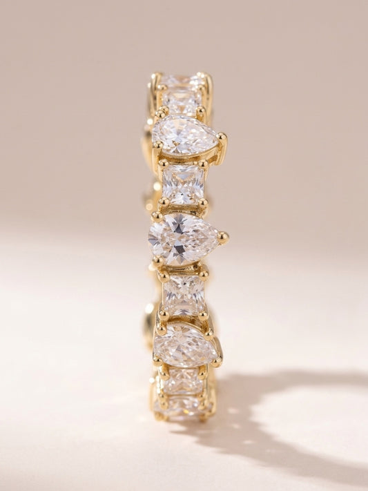 Lucia Ring